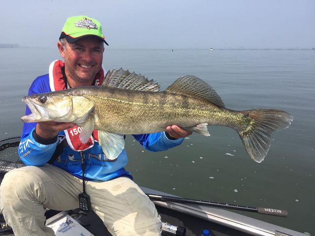 Luc Coppens met een 80cm snoekbaars op dag 2