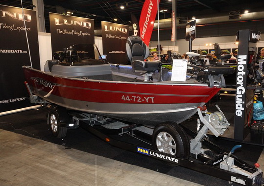 Enorm veel boten, trailers en toebehoren op de Hengelsport- en Botenbeurs.