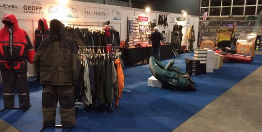 Mac Fishing met o.a. Geoff Anderson kleding op de Hengelsportbeurs in Utrecht.