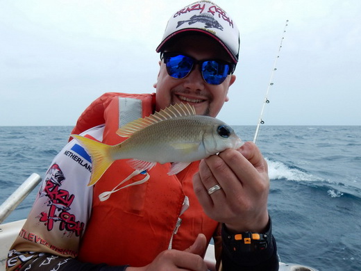 Dennis en Dominique, Zee-aquarium en boottrip – Okinawa Japan