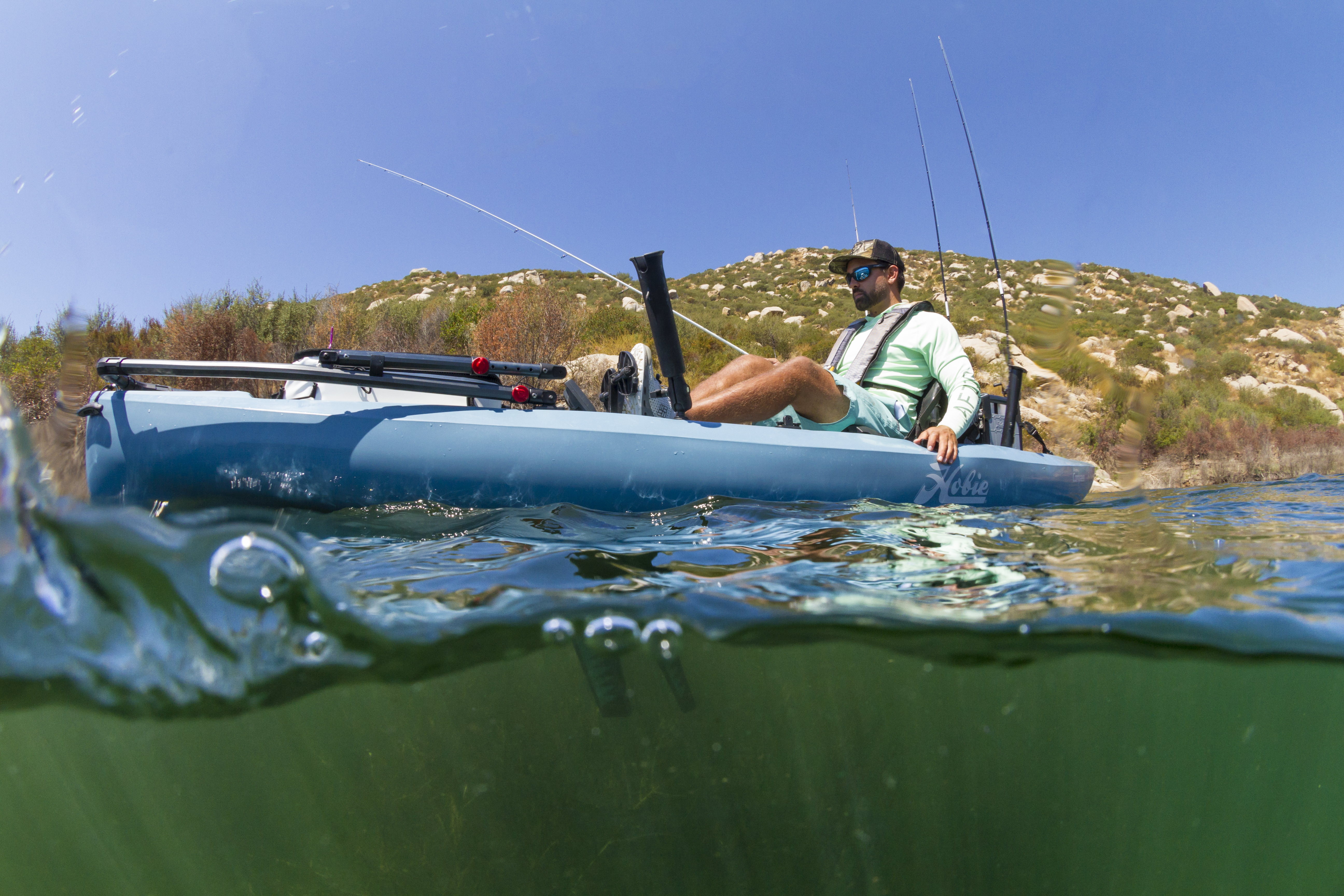 compass_action_fish_overunder_underwater_fins_freshwater_lake_slate_howie_rigged