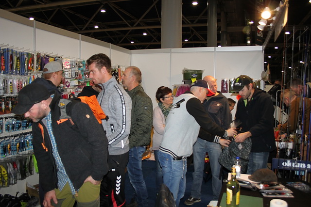 Drukte in de stand van Derbaits en Big Streamer