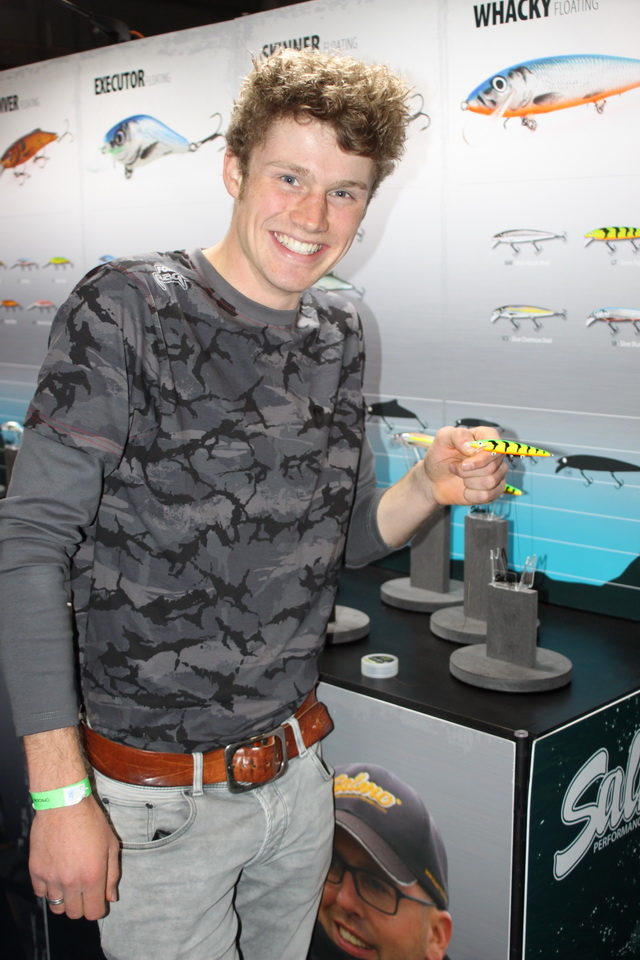 Tamme Smit op de stand van Fox Rage - Salmo