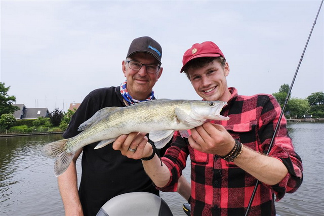 Tamme en Herman weten een aantal Friese rovers voor de camera te krijgen.