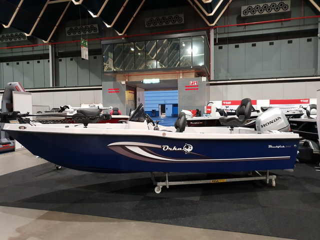 De Orka BlackFish 560 console met een nieuwe indeling.