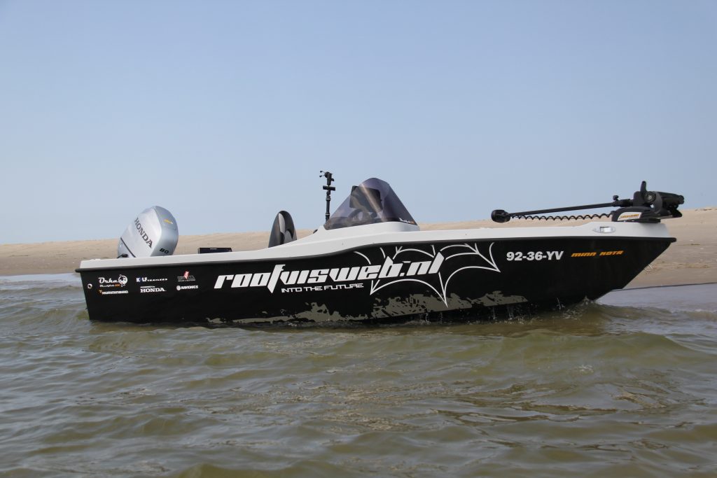 Orka Blackfish 500 console