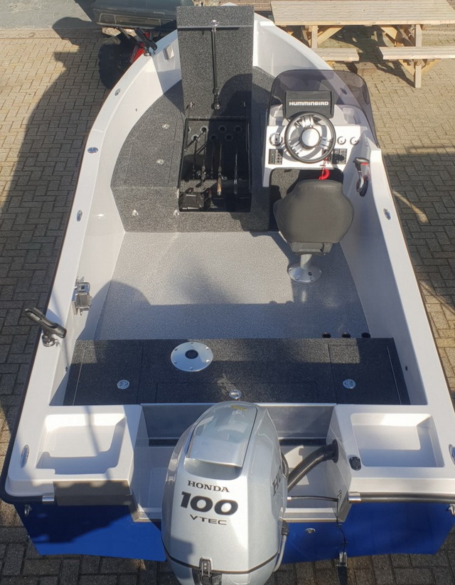 Overzicht Orka Blackfish 560