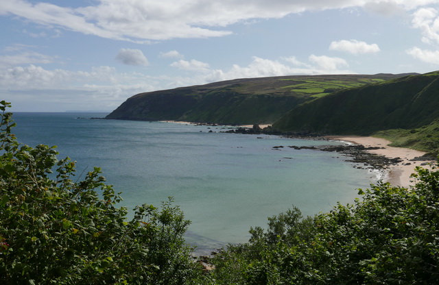 Donegal Ierland met zijn karakteristieke hoge kliffen en zand stranden.