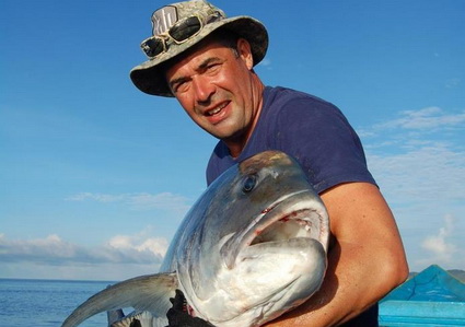 Evert Oostdam, Papuan Black Bass & Giant Trevally Fishing deel 1.