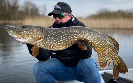 zonde terugbetaling Spanje Met jerkbaits op jacht naar grote snoeken in maart. - Roofvisweb.NL