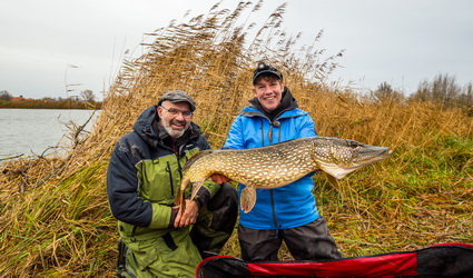 Oefenen Mitt Uitsluiten Stinkend' op snoek in aflevering 3 VIS TV 2021 - Roofvisweb.NL