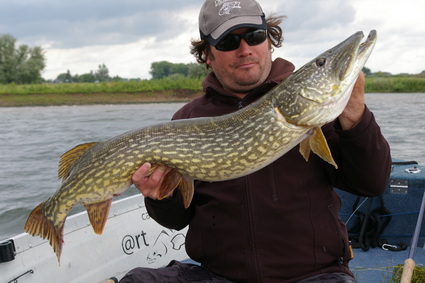 Frans Oomen, het kunstaasrek deel 9 Big Fork Sandcat.